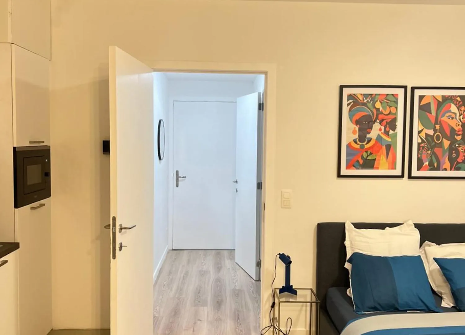 Hote Brussels Center City Luxe Tours Et Taxi Homestay